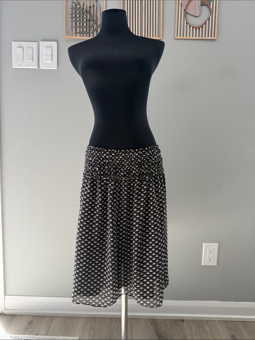 Max Studio Black and White Printed Smocked Midi Skirt